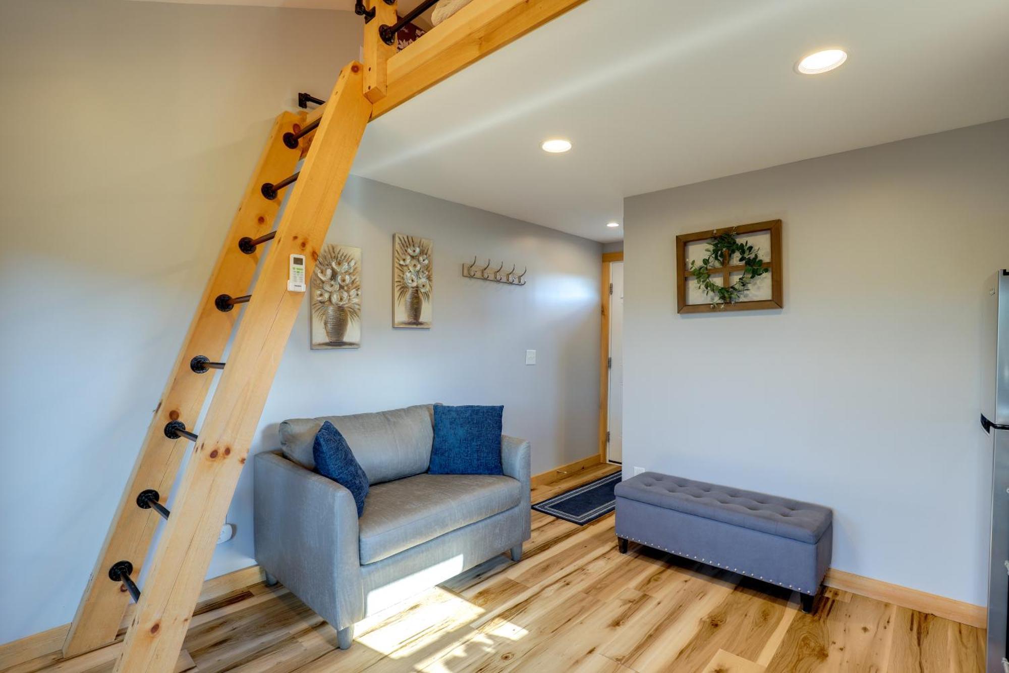 Marshall Studio With Loft, Hot Tub And Views! Eksteriør bilde