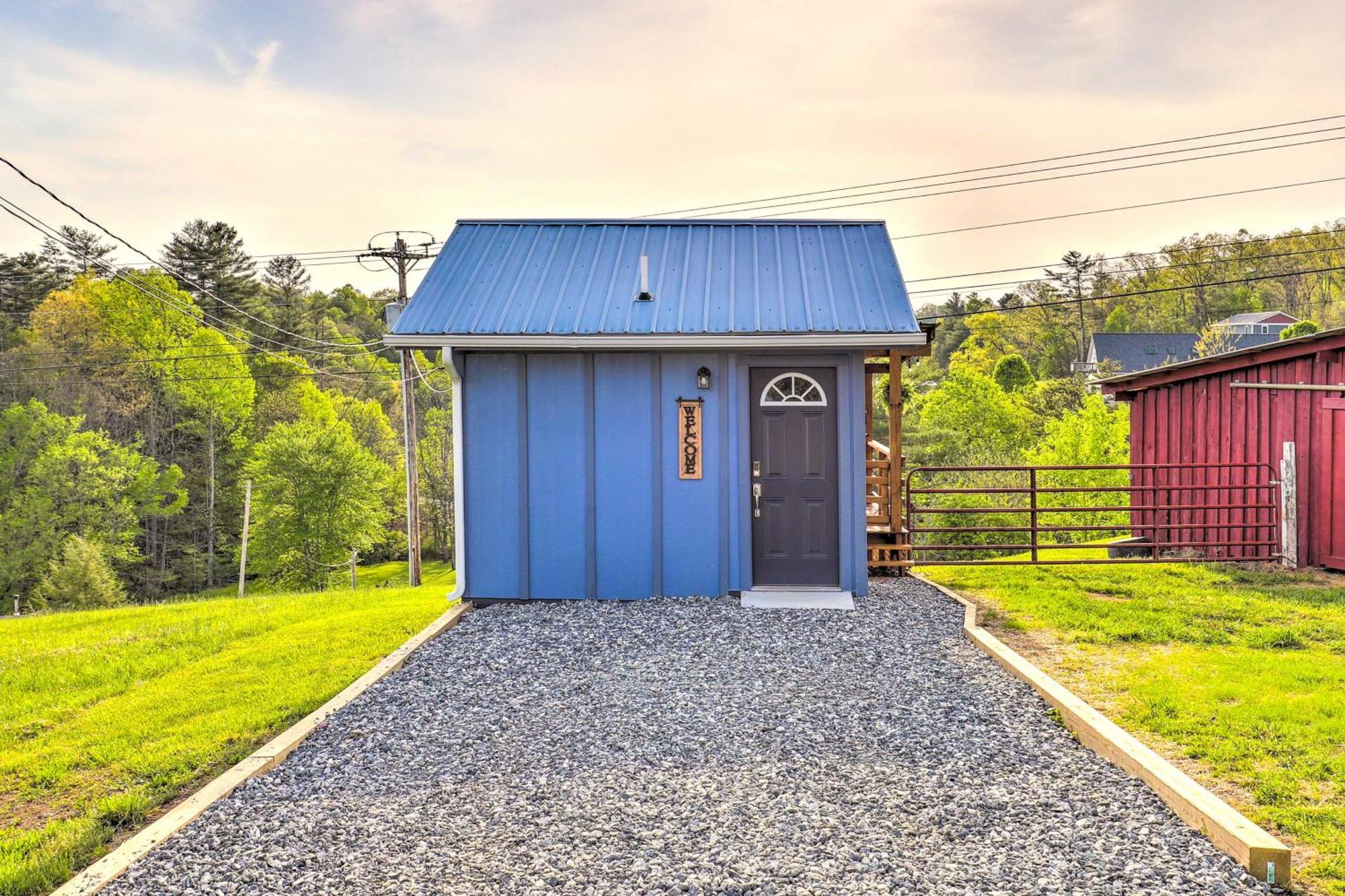 Marshall Studio With Loft, Hot Tub And Views! Eksteriør bilde