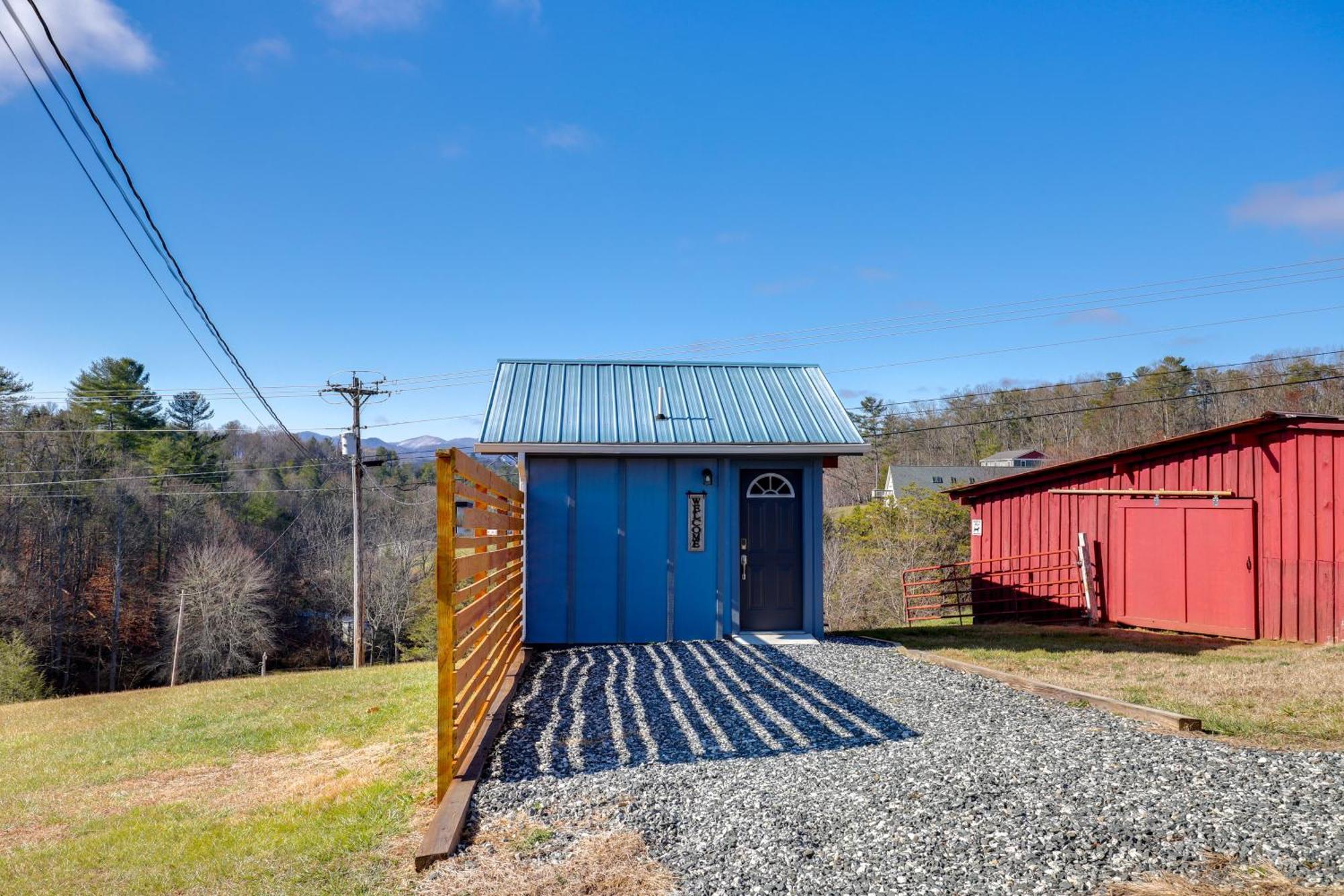 Marshall Studio With Loft, Hot Tub And Views! Eksteriør bilde